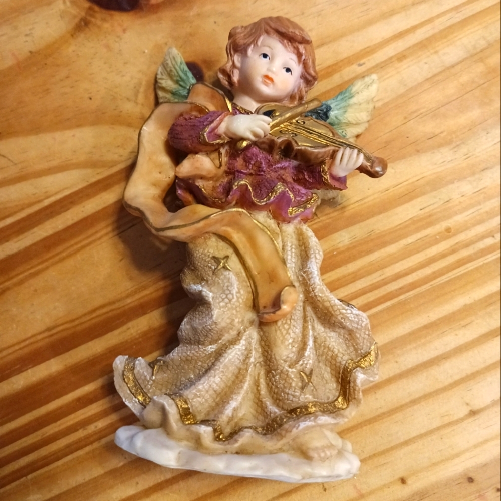 ♥️♥️♥️ Porcelain Angel figure